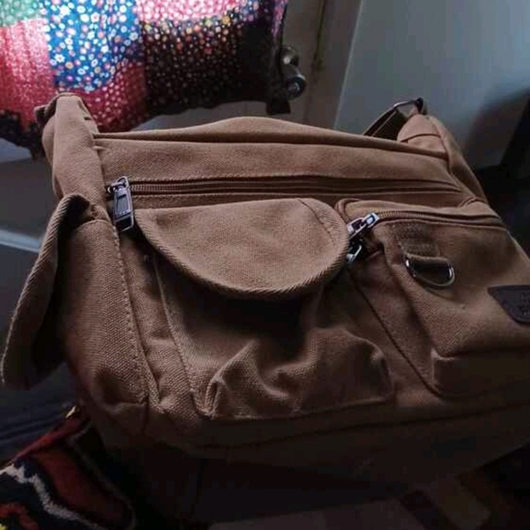 NEW Khaki Messenger Bag - Picture 6 of 10